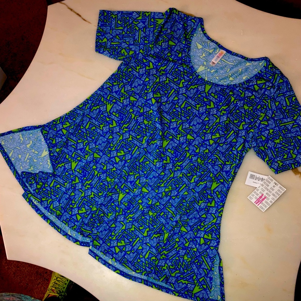 LuLaRoe Perfect T  size: M